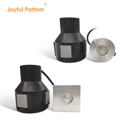 Lumières de plancher en retrait sous-terrain