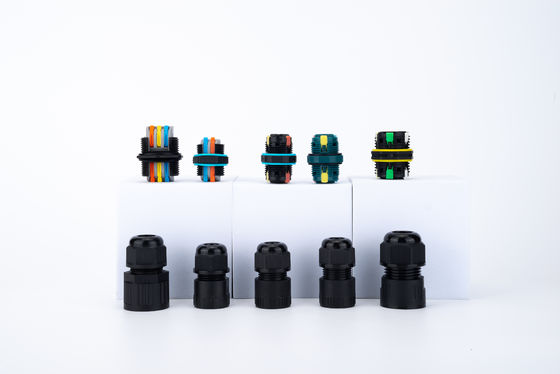 32A 250VAC IP68 connecteur 2 voies imperméable à l'eau 6 - 12mm connecteur de câble à fil de dia