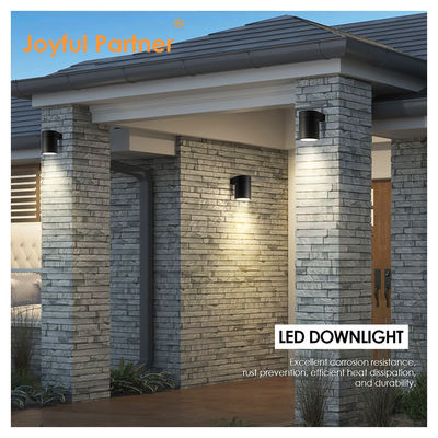 Lumières de surface personnalisées montées en usine 4 * 2w SMD LED intérieure extérieure IP65 Cylindre quatre trous