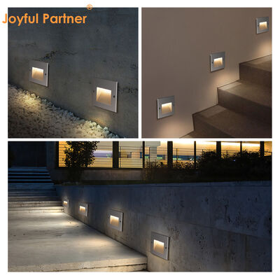 Éclairage murale LED en retrait 160 * 160MM Osram SMD2835 Finition de revêtement en poudre AC100-240V Pour l'escalier